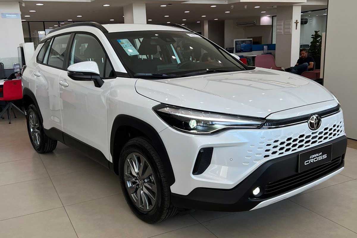 TOYOTA CCROSS XRX 20